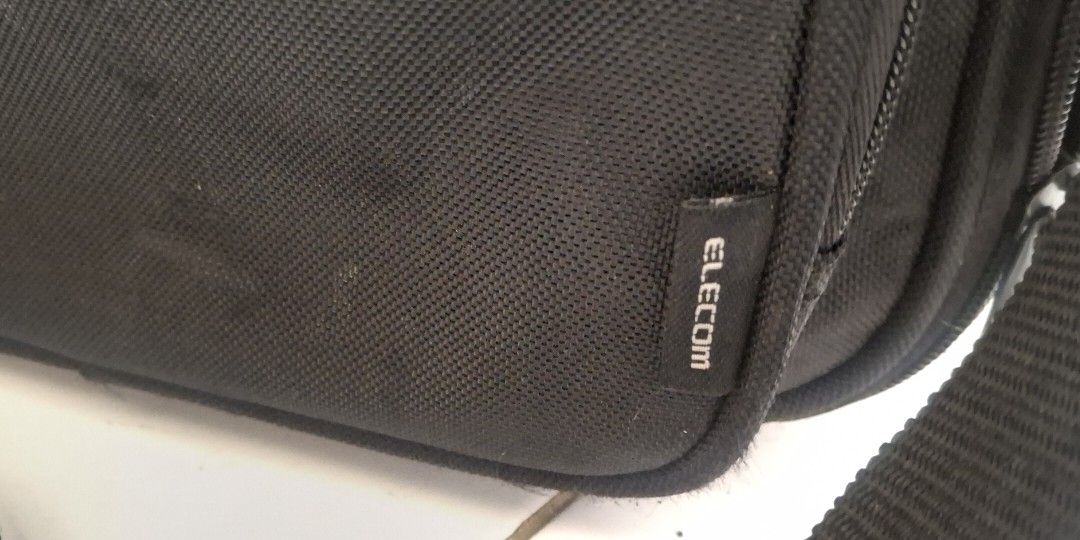 Elecom Black Laptop Bag with Shoulder Strap (Category: Laptop Bags & Sleeves) located in Manila. Submitted by youngcloud_b1fffa (Listing ID 1428416507, Image 1). Description: Japan Surplus Items "R&B Mix Japan Surplus Items".