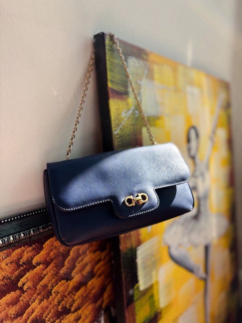Ferragamo Shoulder bag (Category: Luxury Bags & Wallets) located in Muntinlupa City. Submitted by closet.confessions (Listing ID 1433096374, Image 1). Description: The kind of bag that elevates everything. Ferragamo Gancini Rank A comes with dustbag 💯 authentic, as always! .