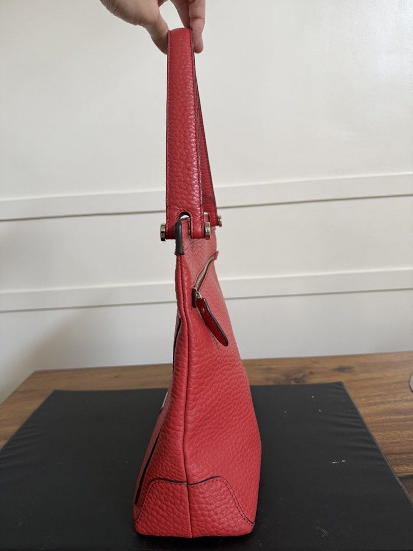 Fino shoulder bag (Category: Luxury Bags & Wallets) located in Las Pinas. Submitted by jamila_zeth (Listing ID 1433099640, Image 3). Description: Mint condition Fino bag. Looks brand new. No scratches or leather scuffs/crack. Price still negotiable.