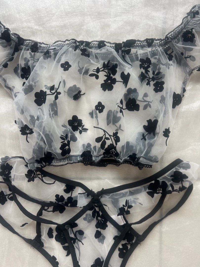Floral Embroidered Lingerie Set (Category: Undergarments & Loungewear) located in Quezon City. Submitted by mei_declutters (Listing ID 1433161418, Image 3). Description: Code Black Floral Mesh *see through* Brand: —— Size: L Flaws: none .
