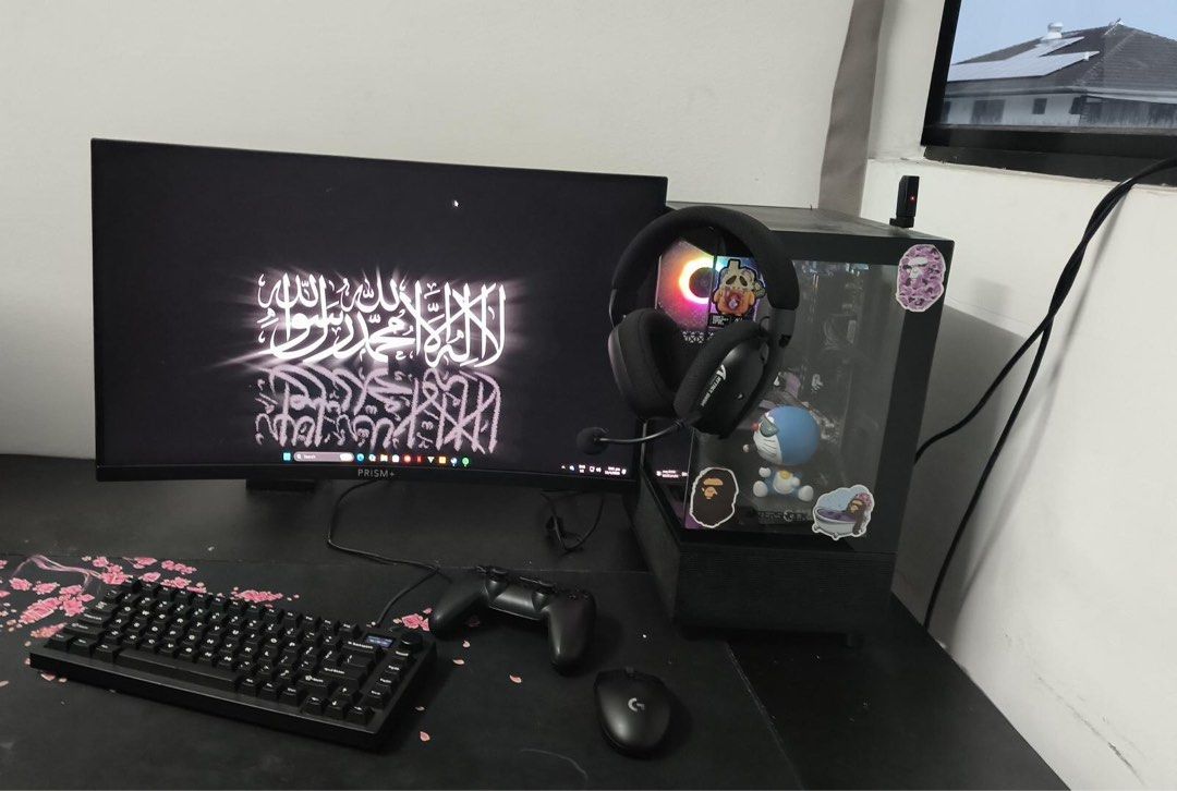 Gaming PC Setup - Monitor, Keyboard, Mouse, Headset wtt for fiido