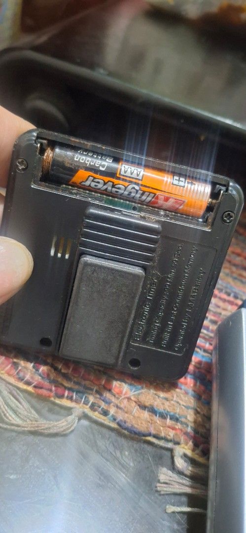 Gentos ET-204 Big Display Timer (Category: Clocks) located in Manila. Submitted by youngcloud_b1fffa (Listing ID 1433180398, Image 3). Description: - Large, easy-to-read display - Green start/stop buttons - Magnetic back - Uses 1 AAA battery (included) - Stylish black design with green accents "R&B Mix Japan Surplus Items".
