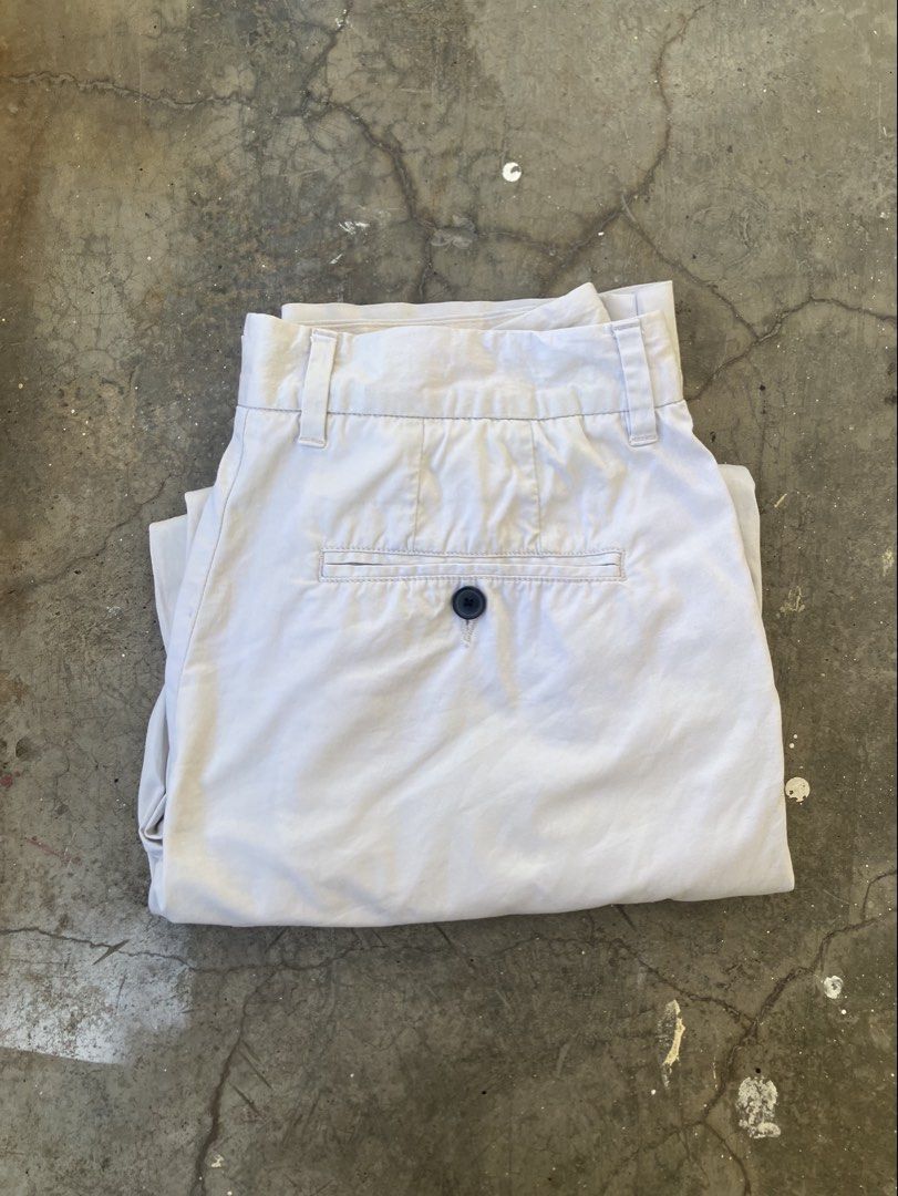 GIORDANO Khaki Pants Trousers (Category: Chinos) located in Davao. Submitted by lexusandrew (Listing ID 1433197509, Image 2). Description: GIORDANO Khaki Pants Trousers 🔴 Size: 30 📏 Waist: 30 📏 Length: 38 inches 📍 Roxas Avenue, Davao City 📦 Shipping via: J&T, LBC, Grab, or Maxim 🤝 Meetups available within Davao City 📩 DM to purchase tags: giordano, uniqlo, khaki, pants, khaki pants, uniqlo pants, uniqlo trousers, .