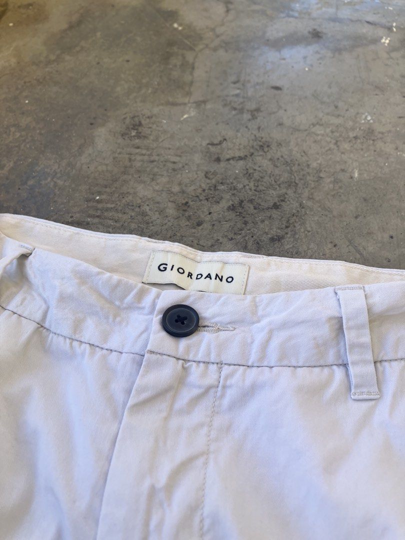 GIORDANO Khaki Pants Trousers (Category: Chinos) located in Davao. Submitted by lexusandrew (Listing ID 1433197509, Image 3). Description: GIORDANO Khaki Pants Trousers 🔴 Size: 30 📏 Waist: 30 📏 Length: 38 inches 📍 Roxas Avenue, Davao City 📦 Shipping via: J&T, LBC, Grab, or Maxim 🤝 Meetups available within Davao City 📩 DM to purchase tags: giordano, uniqlo, khaki, pants, khaki pants, uniqlo pants, uniqlo trousers, .