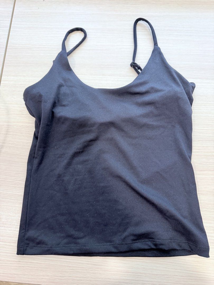 Glassons Basic top (Category: Sleeveless) located in Singapore. Submitted by jinpalca (Listing ID 1433182350, Image 4). Description: brand new bought from glassons in AU 1 for $20 2 for $38 3 for $51.