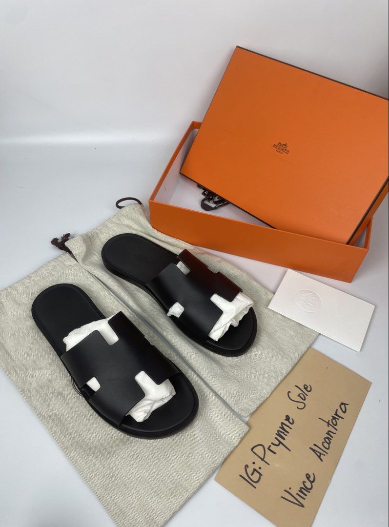 Hermes Izmir Sandal (Category: Slippers & Slides) located in Las Pinas. Submitted by vinalcantara (Listing ID 1433190050, Image 1). Description: For Steal / Trade !! Hermes Izmir Sandal Size 9 1/2 = Best fit for 10 Mens / Excellent condition with anti slip protector and with receipt Php 35,000 (SRP 50,000) Will send detailed pics upon request ✔️ ✅ Terms/Layaway 📍 Loc/Meet ups: Las Piñas 💸 BDO or Gcash 🚚 Lalamove/LBC ✔️ Unli vouch and legit che