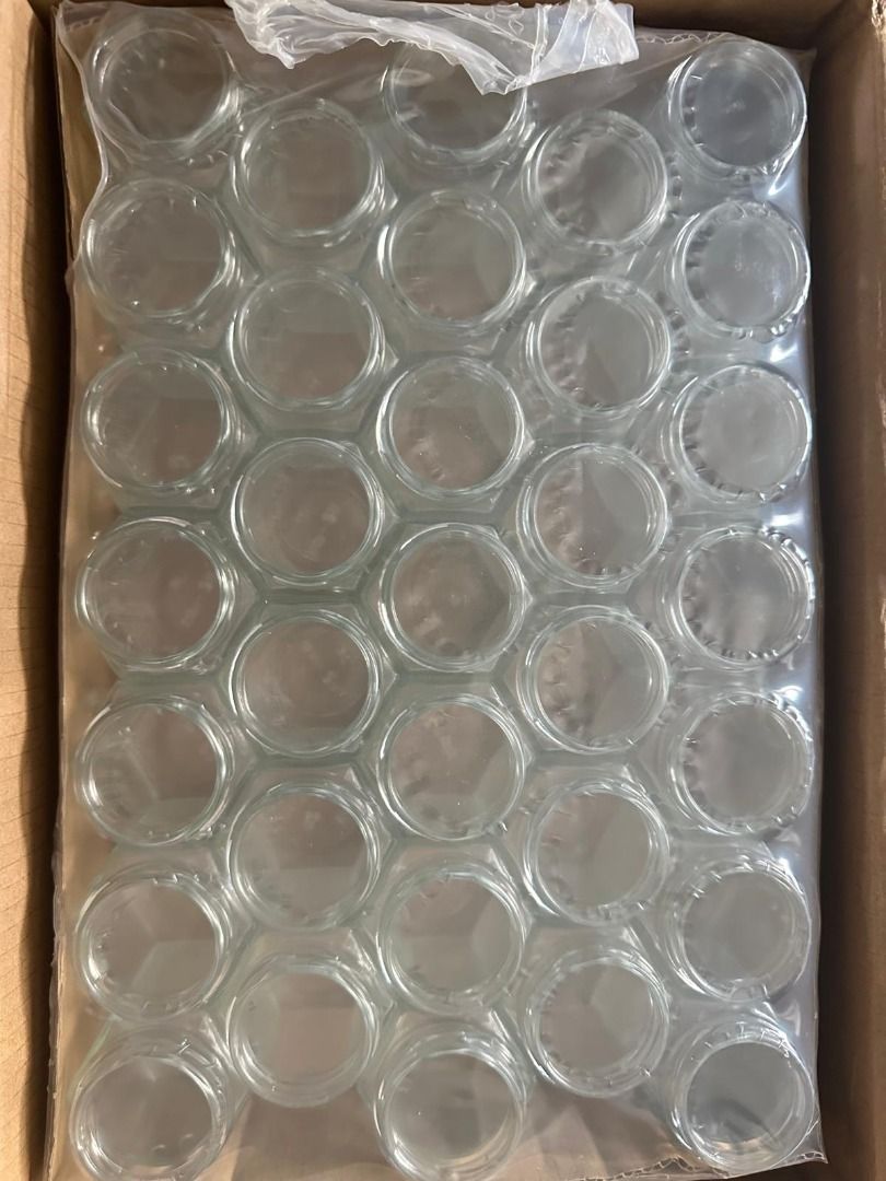 Hexagon Glass Jars 100ml with Black Lids513743345671229442