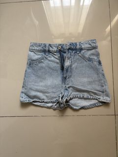 (Category: ) located in . Submitted by issa1221 (Listing ID 1433097613, Image 1). Description: .