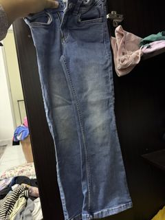 (Category: ) located in . Submitted by apitolaadam (Listing ID 1433133102, Image 1). Description: .