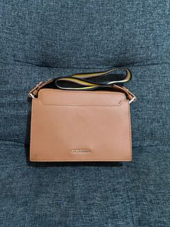 (Kategori: ) berada di . Dikirim oleh ownstuffff (ID iklan 1433068013, Gambar 1). Deskripsi: .