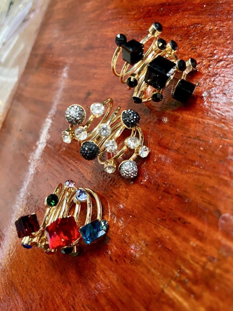 IMPORTED FASHION GEM ADJUSTABLE RINGS (Category: Rings) located in Cavite. Submitted by AlwaysGiveBack (Listing ID 1433132762, Image 1). Description: IMPORTED FASHION GEM ADJUSTABLE RINGS Fits all sizes,adjustable Very fashionable and unique Bdo gcash Gogo lalamove ₱70 each only 💕.