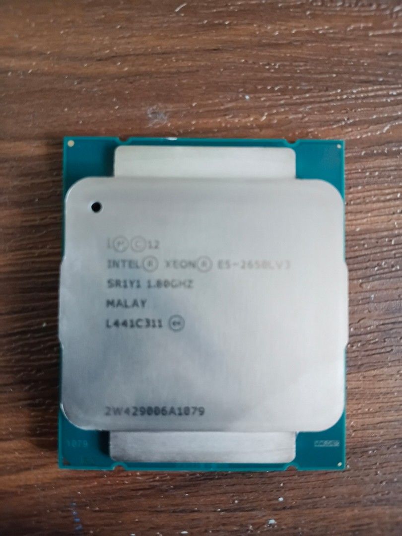 Intel Xeon E5-2650L v3 Server Processor (Category: Desktops) located in Manila. Submitted by unclevin29 (Listing ID 1433024381, Image 2). Description: 2500 each! ✔️ Tested working ✔️ Low power consumption (65W) ✔️ Ideal for virtualization / home server 🔧 Specifications: Model: Xeon E5-2650L v3 (SR1Y1) Cores/Threads: 12C / 24T Base Clock: 1.80GHz (Turbo ~2.5GHz+) Cache: 30MB L3 Socket: LGA2011-3 TDP: 65W (power efficient) Memory: DDR4 ECC Registe