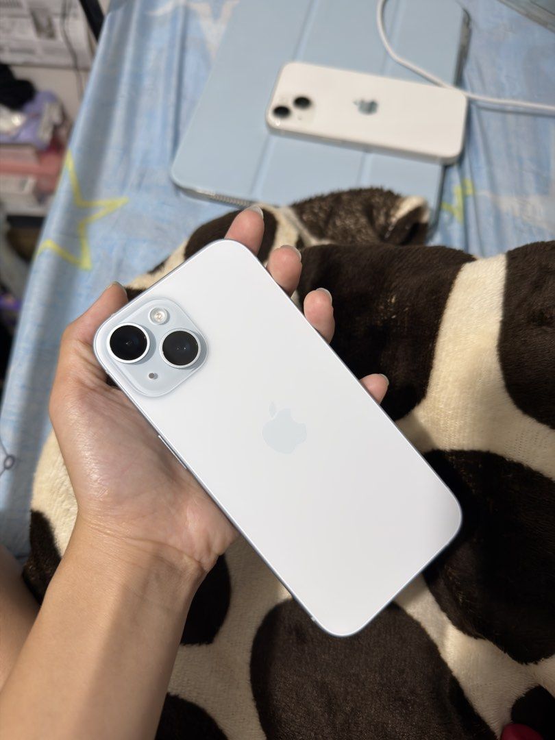 iphone 15 256gb powermac purchased (Category: iPhone 15 Series) located in Manila. Submitted by kurosawalangpera (Listing ID 1433113006, Image 2). Description: Iphone 15 256gb (Powermac Purchased) UNDER WARRANTY FOR SALE 28500 💰 w/receipt under my name • IOS 18.5 • ZP/A variant - NTC approved • 90% Battery Health (289 cc) • Factory Unlocked | Openline • Original all parts INCLUSION •Orig box same imei, Orig cord only Meetup/Pickup: Trece Martire