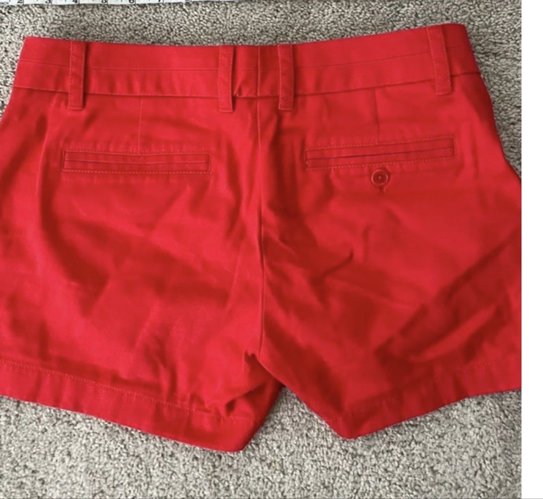 j.crew Chino Shorts - Red (Category: Shorts) located in Pasig City. Submitted by gjoconcepcion (Listing ID 1433064830, Image 2). Description: Ganda nito! Bright red J.Crew Chino shorts. Features a classic design with front pockets and a tailored fit. The shorts have a striped lining on the waistband. Perfect for a casual and stylish look..