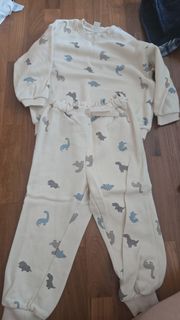 (Category: ) located in . Submitted by styledbyher (Listing ID 1433025794, Image 1). Description: .