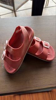 (Category: ) located in . Submitted by vanitypreloved. (Listing ID 1433079150, Image 1). Description: .
