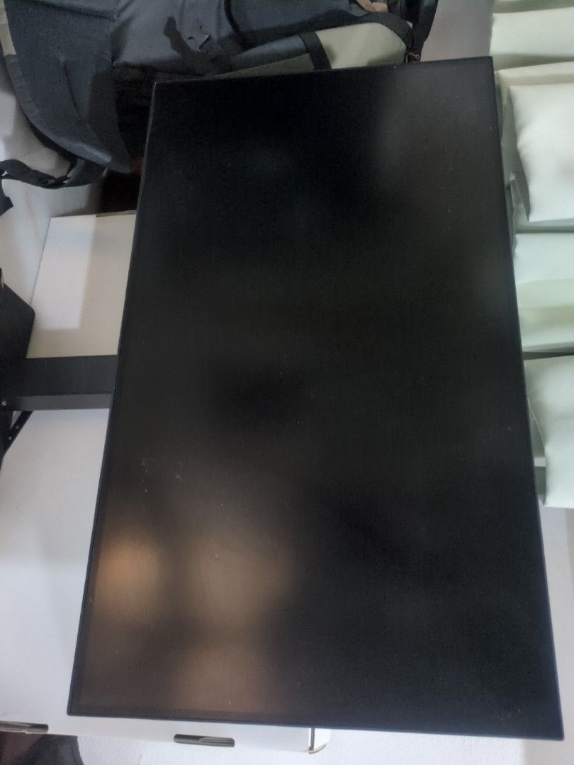 Lenovo ThinkVision P27h-20 with USB C charging