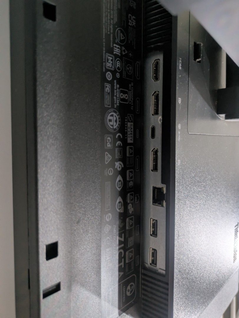 Lenovo ThinkVision P27h-20 with USB C charging445051787490764802