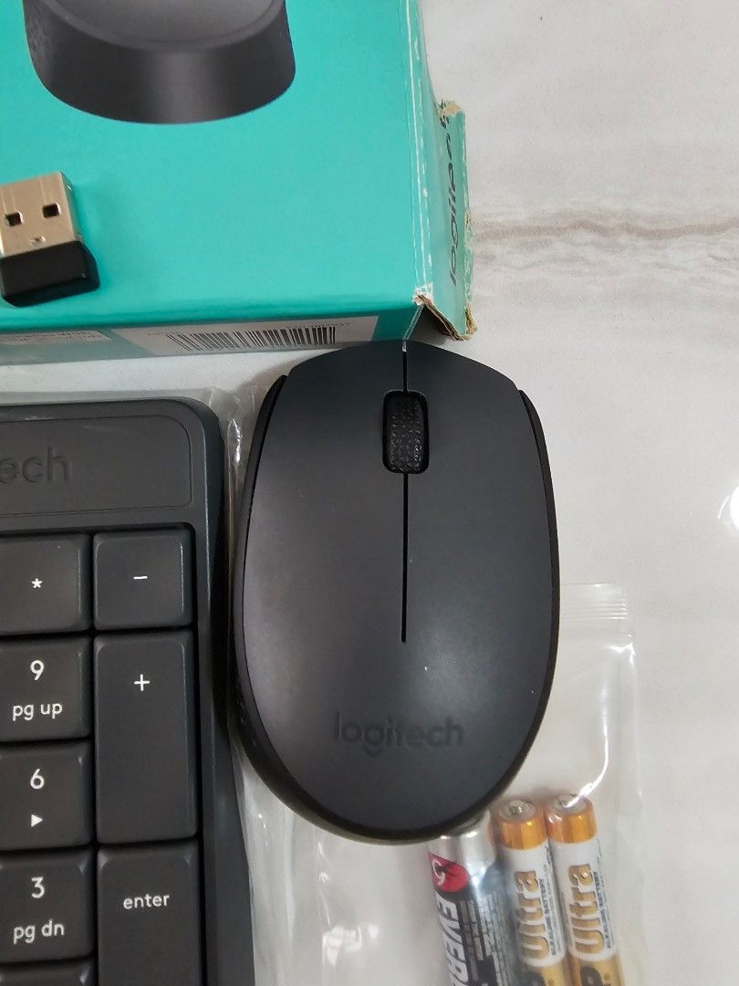Logitech MK235 Wireless Keyboard and Mouse Combo459537579519528962