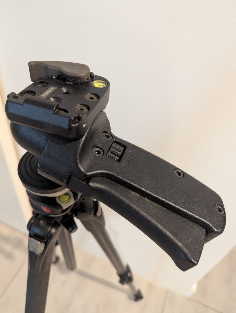 Manfrotto 190X Prob + 322RC2 Ballhead (Category: Tripods & Monopods) located in Quezon City. Submitted by sherwino (Listing ID 1433003549, Image 1). Description: This is one of the best lightweight but sturdy photography tripods. Sold only as a set, this 190xprob has mumtiple setup possibilities. The center staff can be full extended upward then angled to 90 degrees for food photography or photos requiring top or map view. This is made in Italy. 