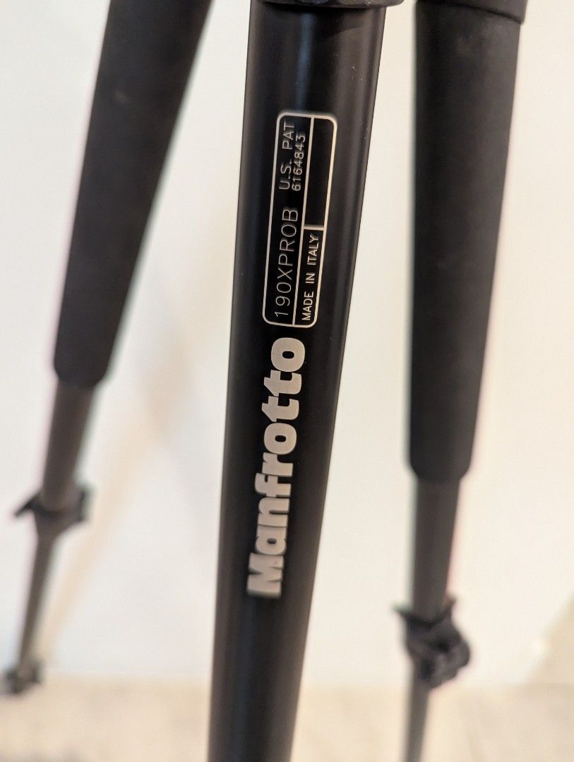Manfrotto 190X Prob + 322RC2 Ballhead (Category: Tripods & Monopods) located in Quezon City. Submitted by sherwino (Listing ID 1433003549, Image 3). Description: This is one of the best lightweight but sturdy photography tripods. Sold only as a set, this 190xprob has mumtiple setup possibilities. The center staff can be full extended upward then angled to 90 degrees for food photography or photos requiring top or map view. This is made in Italy. 