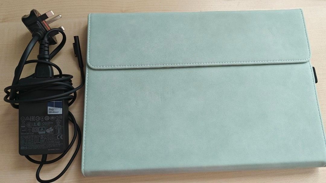 Microsoft Surface Pro 4 - Original Keyboard Cover with Fingerprint Sensor