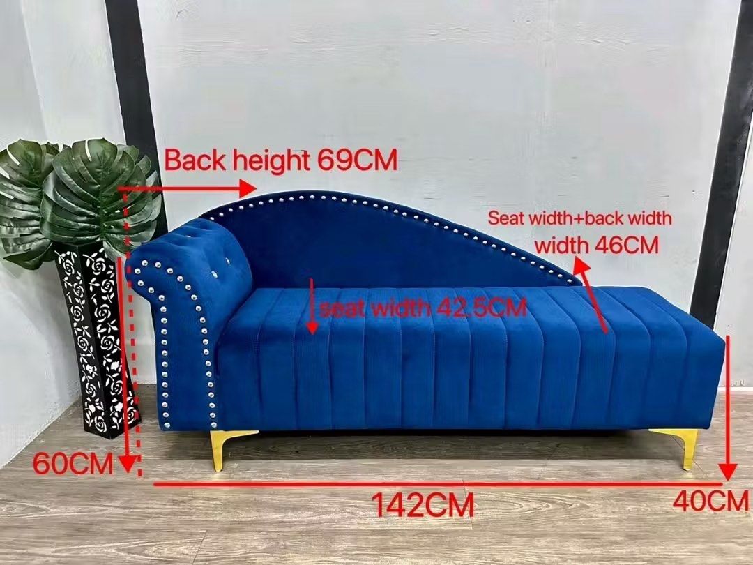 Mini sofa (Category: Sofas) located in Kulai. Submitted by leeni15 (Listing ID 1433166644, Image 1). Description: VC LUXURY CHAISE LONGUE LINE LONG STOOL BENCH CHAIR DIAMOND VELVET SOFA I bought on shoppe platform for rm 400 including postage. Now letting this go since I am moving out. Meet up only or you can hire lala move to pick up your parcel. Rm 300 only since I need urgent cash .