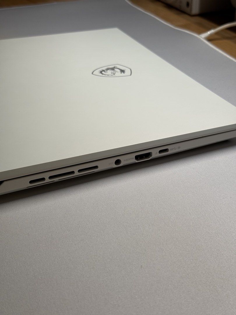MSI Stealth 14 Studio A13VF Laptop444233574001551363