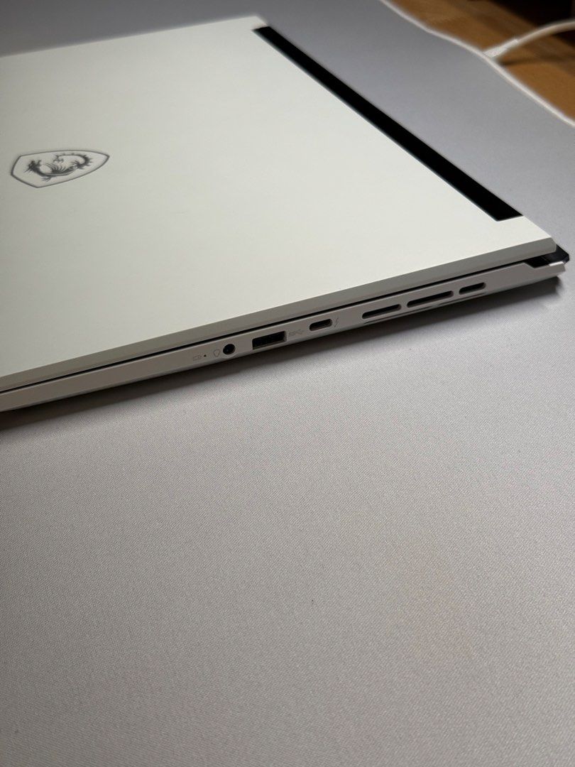 MSI Stealth 14 Studio A13VF Laptop444233574001551364