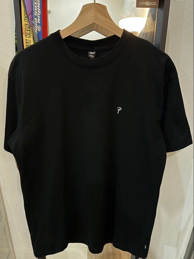 Patta Basic Script P Tshirt (Category: Tshirts & Polo Shirts) located in Kangar. Submitted by amnysrf (Listing ID 1433136684, Image 1). Description: Patta Basic Script P Tshirt for sale Size M Condition 9/10 Pit 21.5-22 Labuh 28.5 Rm100, pm if interested.
