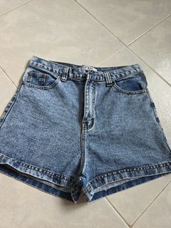 (Category: ) located in . Submitted by thechoww (Listing ID 1433080473, Image 1). Description: .