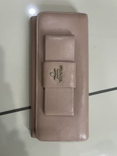 (Category: ) located in . Submitted by lululeleleh (Listing ID 1433073563, Image 1). Description: .