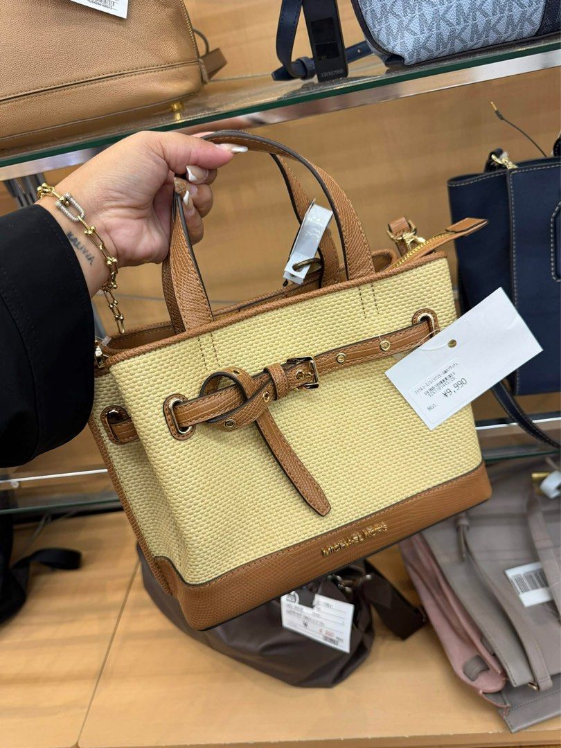 Preloved MK bag (Category: Luxury Bags & Wallets) located in Mabalacat. Submitted by maiyasluxurybagshoppe (Listing ID 1433145693, Image 2). Description: .