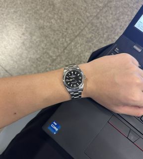 (Category: ) located in . Submitted by clouttttt (Listing ID 1433190665, Image 1). Description: .