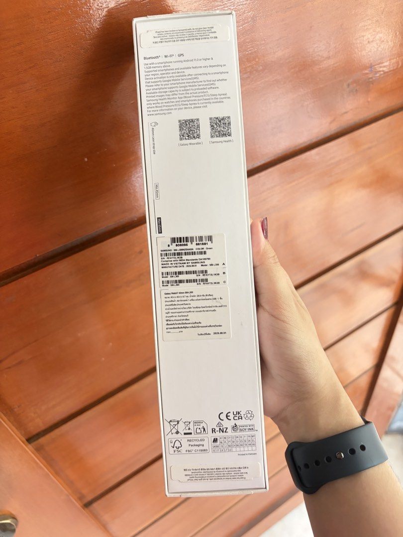 Samsung Galaxy Watch 7 (Category: Wearables & Smart Watches) located in Malolos. Submitted by seanjhenzy217 (Listing ID 1433038791, Image 2). Description: Brand new — never used (opened to check) Perfect for fitness tracking, daily use, and smart features. ♡ Latest model – Samsung Galaxy Watch 7 ♡ Original packaging ♡ No issues, no history of use ♡ Ready for activation Price: Negotiable! RFS: Upgrade.