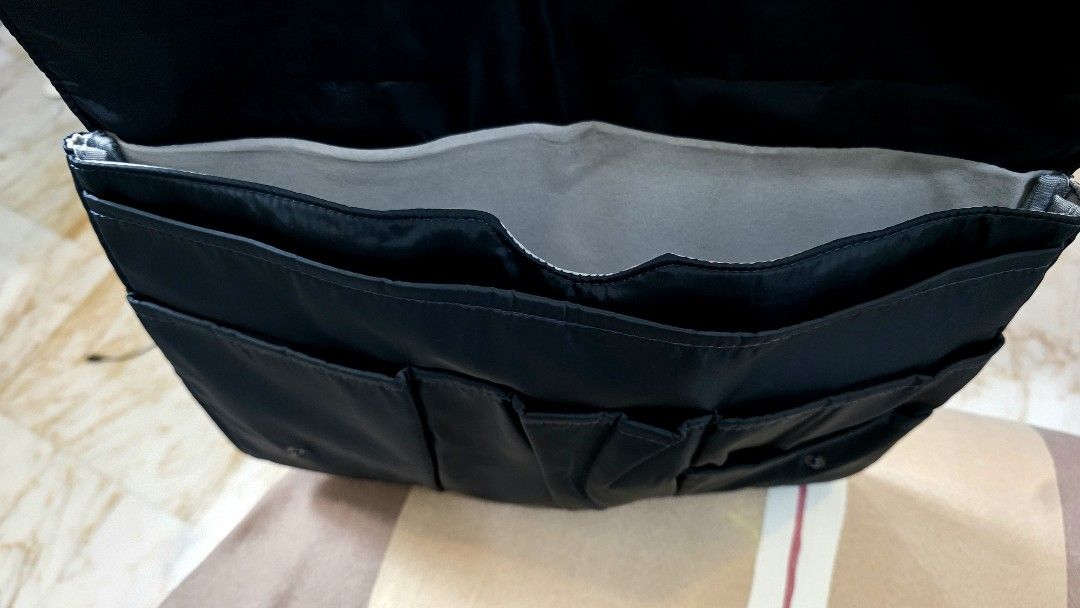 SeaMoney Laptop Bag480440427039969281