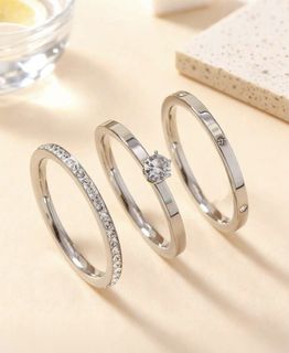 (Category: ) located in . Submitted by wardrobe2 (Listing ID 1433106861, Image 1). Description: .