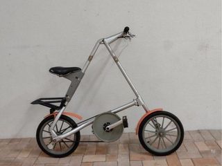 （分類：）位於 。 由 geejoon 提交（商品編號 1433180630，圖片 1）。簡介： 。