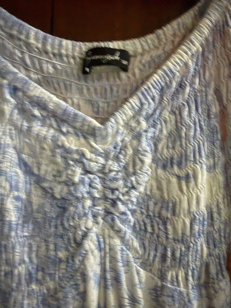 Sunnyside clothing (Category: Dresses) located in Manila. Submitted by declutterwithg (Listing ID 1433205527, Image 2). Description: used once only size is M/L fits both.