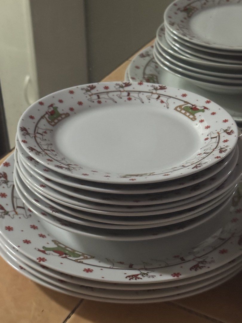 TAKE ALL: Christmas Themed Dinner Plates (Category: Dinnerware & Cutlery) located in Quezon City. Submitted by sortstudio.___ (Listing ID 1433106354, Image 3). Description: LAST PRICE POSTED No delivery outside the metro for this item. Via lala or grab only..