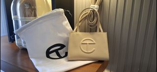 (Category: ) located in . Submitted by best_buyph_88 (Listing ID 1433014036, Image 1). Description: .