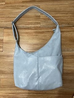(Category: ) located in . Submitted by kkiswardrobe (Listing ID 1433072375, Image 1). Description: .