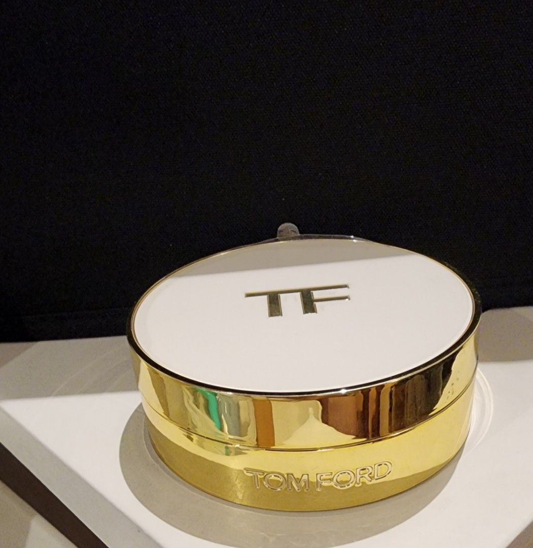 Tom Ford Cushion Case (Category: Makeup) located in Taytay. Submitted by sharyn_alaura.09178103291 (Listing ID 1433139607, Image 1). Description: Tom Ford Cushion Case.