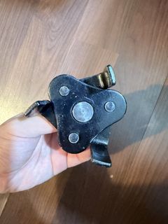 (Category: ) located in . Submitted by d.g.sneaker_sg (Listing ID 1433168137, Image 1). Description: .