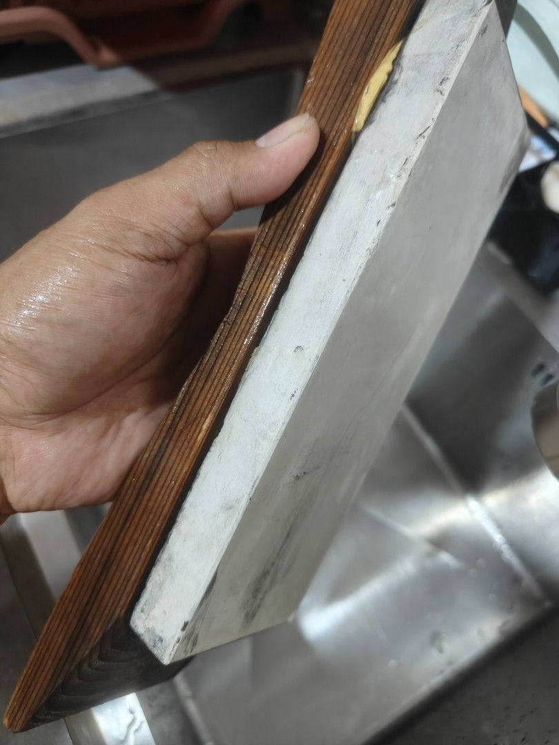 Whetstone Sharpening stone made in japan (Category: Knives & Chopping Boards) located in Cavite. Submitted by sevillajoh71978 (Listing ID 1433020893, Image 2). Description: estimated 2-3k grits as new Whetstone .
