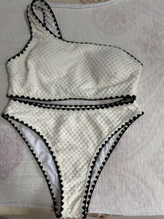(Category: ) located in . Submitted by virfydes (Listing ID 1433030374, Image 1). Description: .