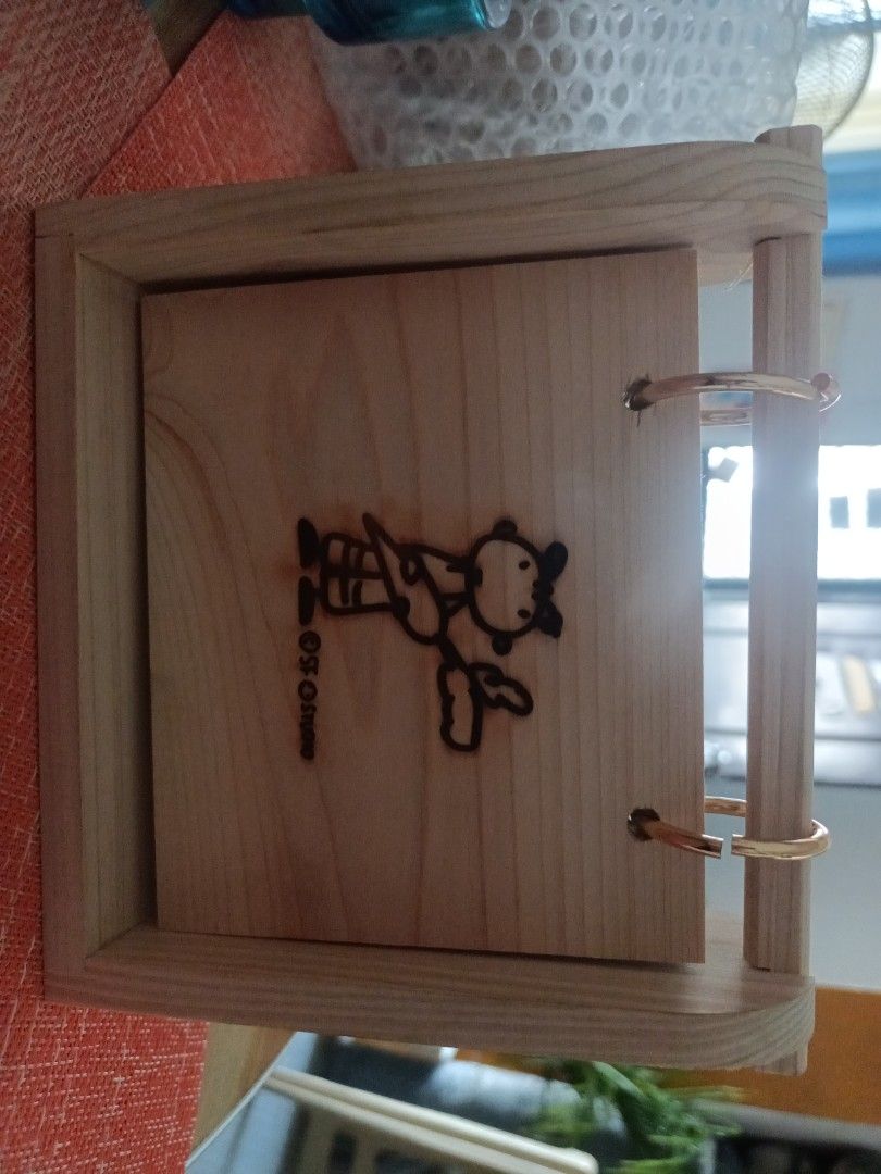 Wooden flip calendar,note or photo (Category: Frames & Pictures) located in Cavite. Submitted by hammy18 (Listing ID 1433077434, Image 1). Description: fixedprice.