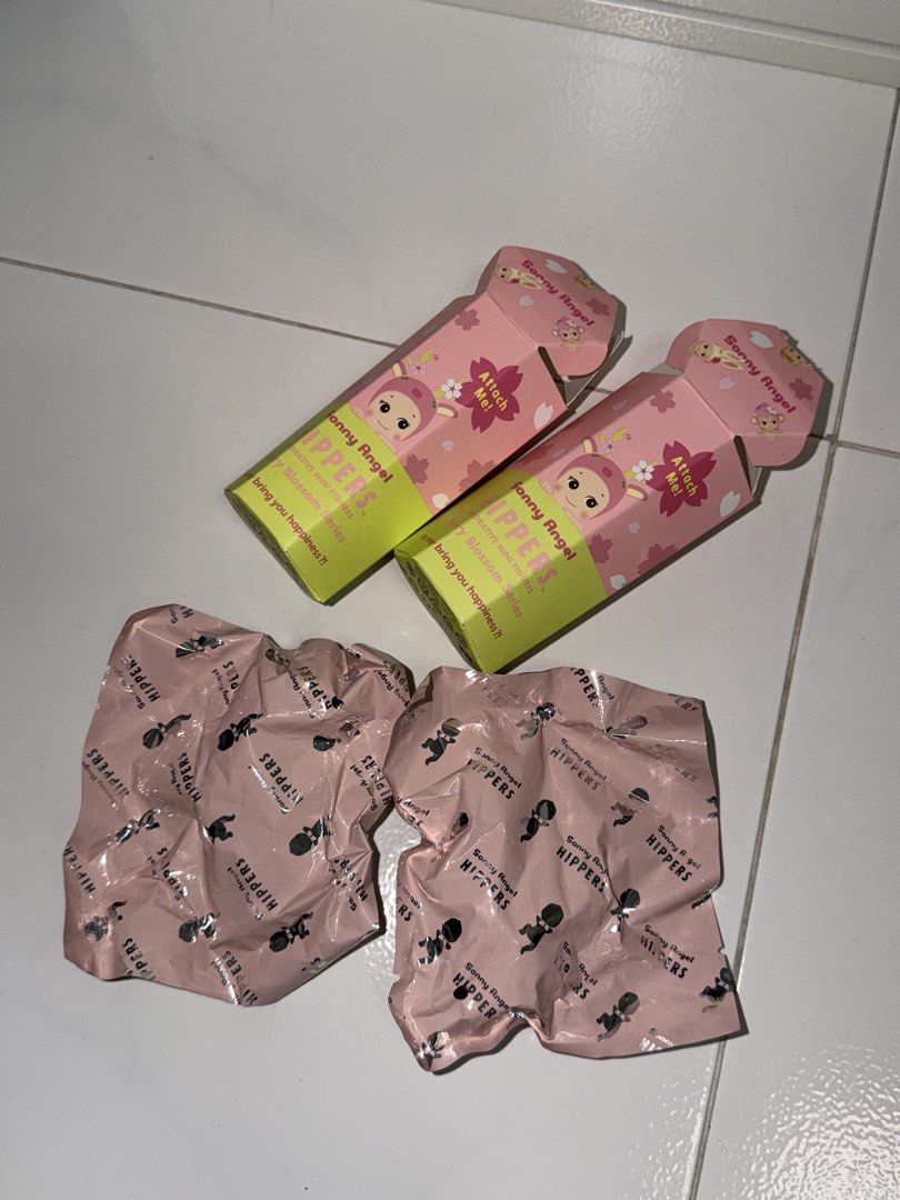 WTS Sonny Angel Hippers Cherry Blossom Series (Category: Designer & Blind Box Toys) located in Singapore. Submitted by studiovivi (Listing ID 1433169840, Image 2). Description: opened to check but hippers are still sealed in foil 1x duck 1x monkey $10 mailed each both for $16 mailed.
