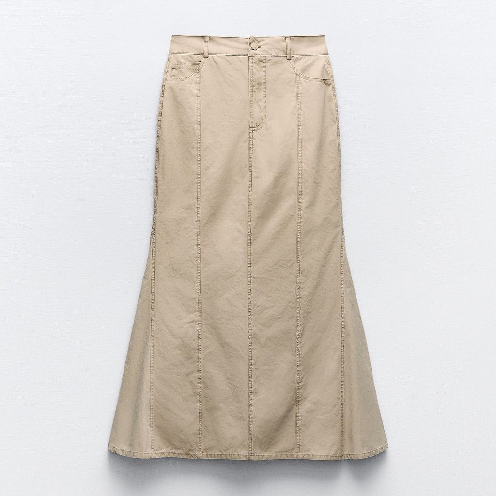 Zara Washed Effect Mermaid skirt (Category: Skirts) located in Batangas. Submitted by buy3get1freerandom (Listing ID 1433166203, Image 1). Description: Product ID: 5427/418/704 Size on tag: XS Waist: 27”-28” via tape measure Length: 37” via tape measure Condition: 9/10 Flaw/s: None ✅ Both side and back pockets 📌 FIRST TO PAY BASIS 📌 Please manage your expectations, as these are preloved items. 📌 No when worn photos Message me to get this item!