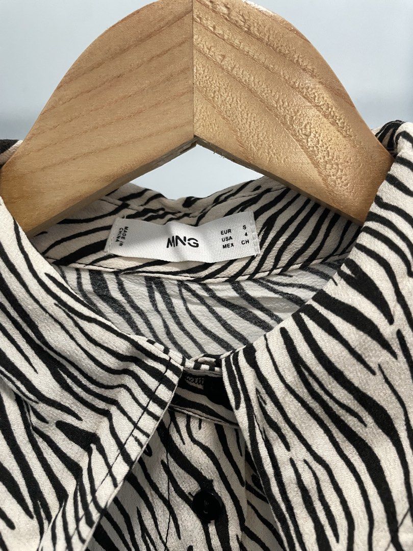 Zebra Print Longsleeves (Category: Longsleeves) located in Bulacan. Submitted by poachmelon (Listing ID 1433018877, Image 2). Description: .
